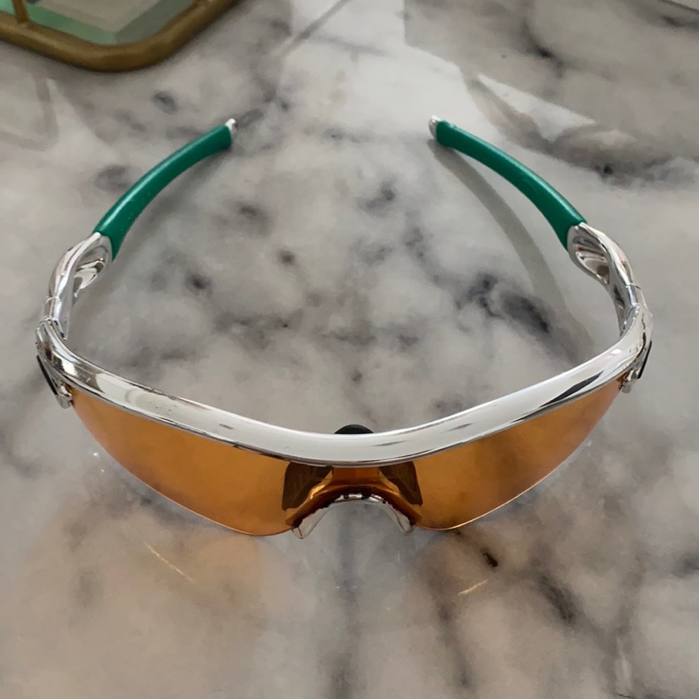 Oakley men’s sunglasses